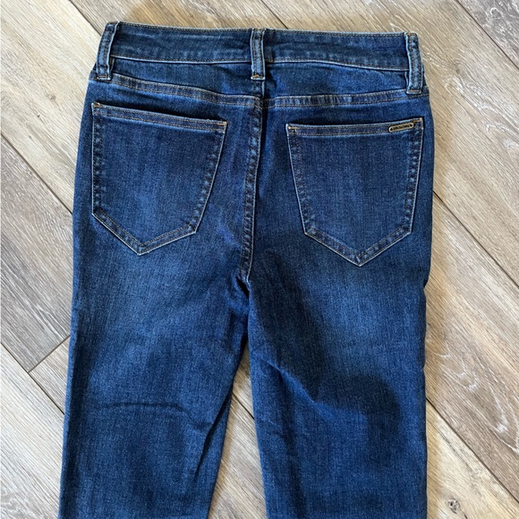 Matilda Jane Women’s Dark Wash Denim Skinny Jeans - Picture 8 of 10